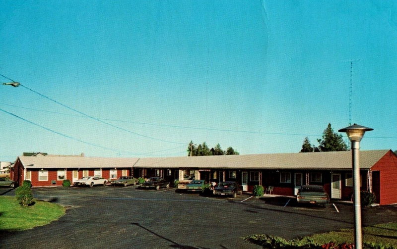 Huron Inn (Huron Motel) - Vintage Postcard